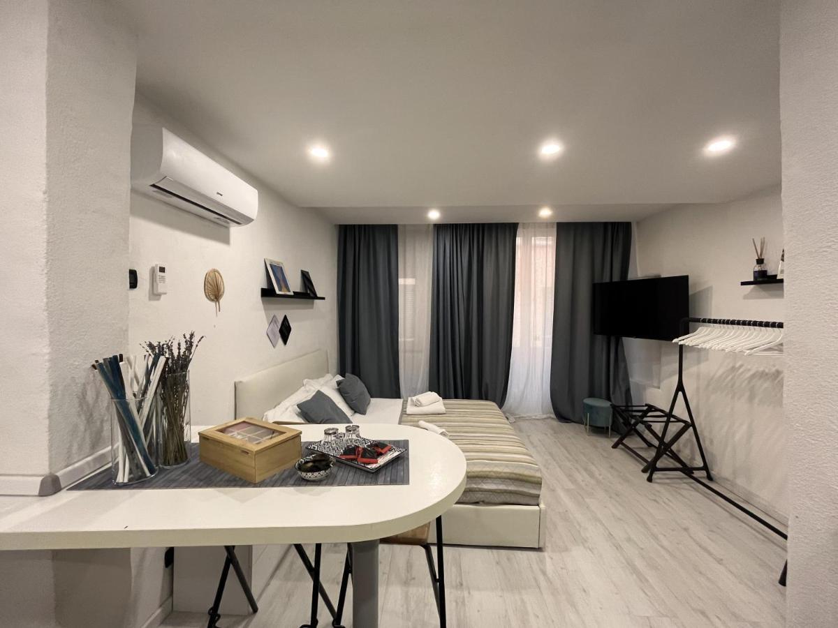 Giano Host - Strada Nuova Appartement *